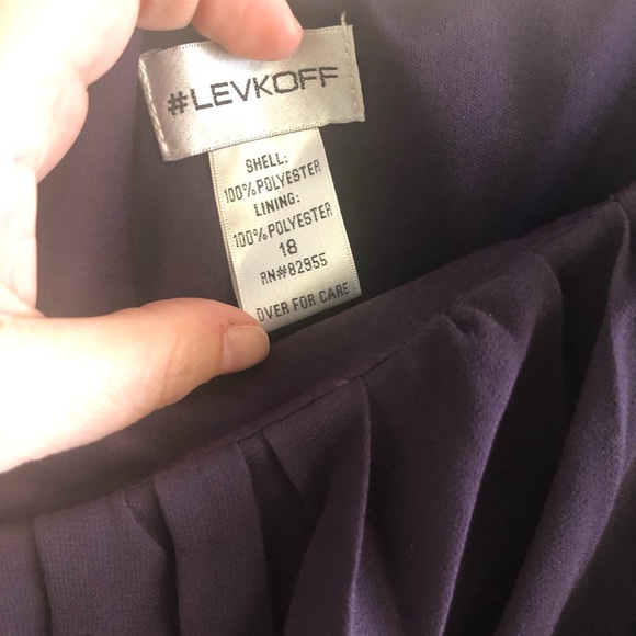 Plum formal dress - Picture 4 of 7
